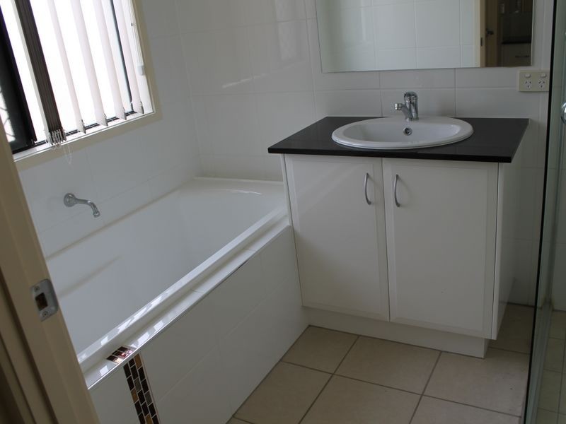 3 Treeline Circuit, Upper Coomera QLD 4209