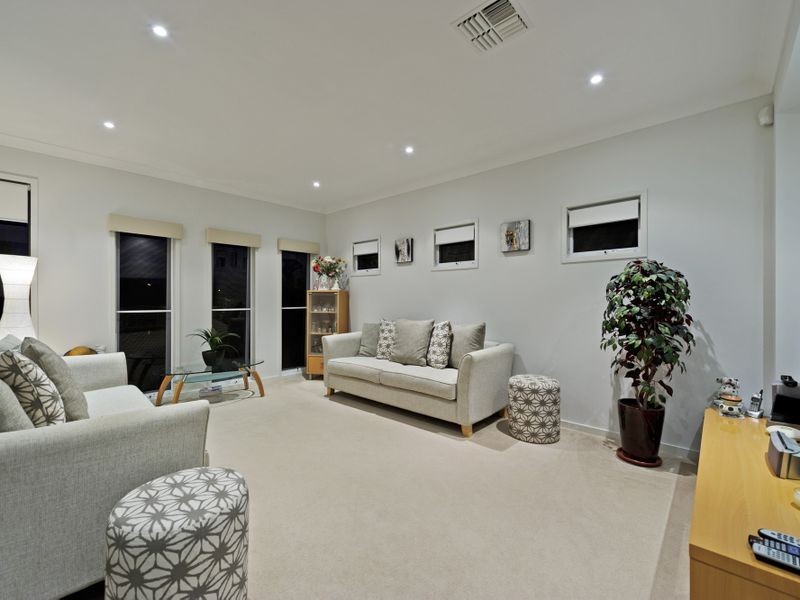 20 Rose Valley Drive, Upper Coomera QLD 4209