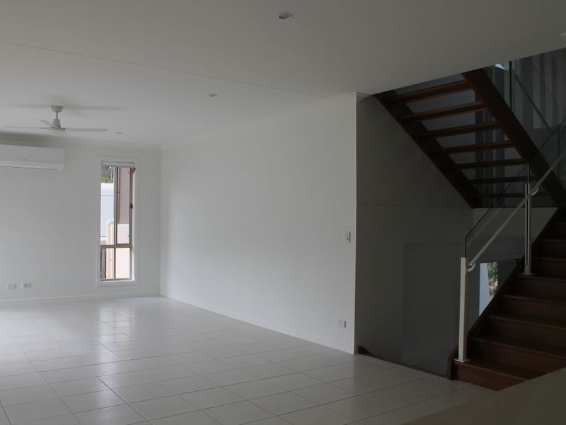 10 Benecia Avenue, Coomera Waters QLD 4209