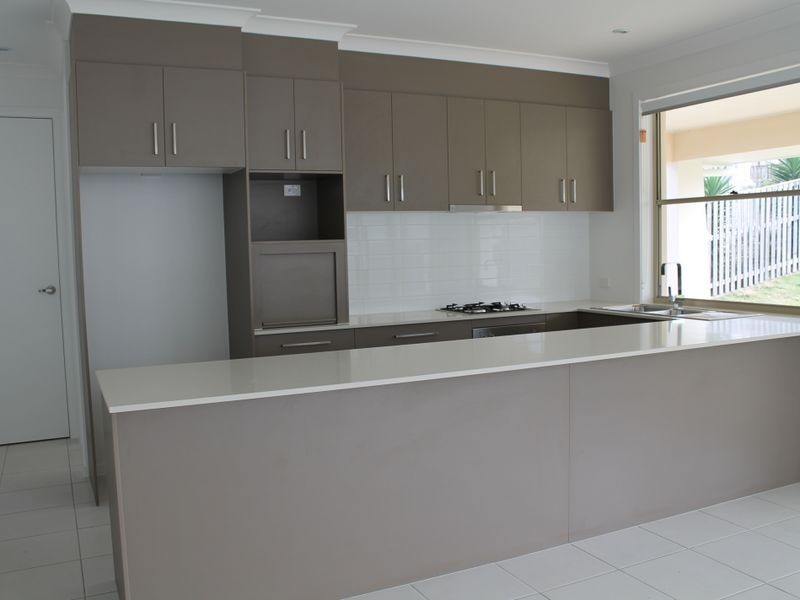 10 Benecia Avenue, Coomera Waters QLD 4209