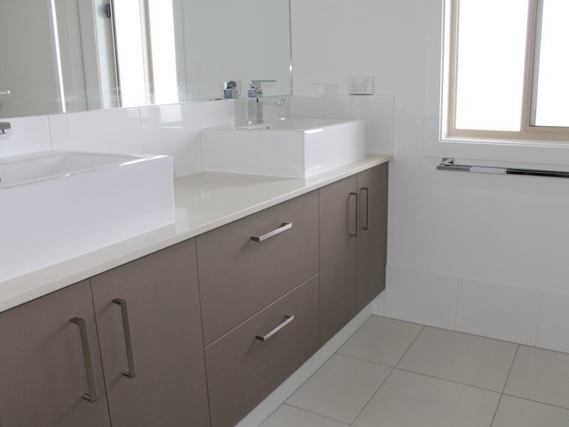 10 Benecia Avenue, Coomera Waters QLD 4209