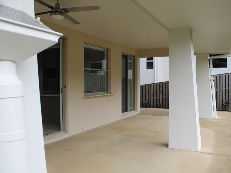 10 Benecia Avenue, Coomera Waters QLD 4209