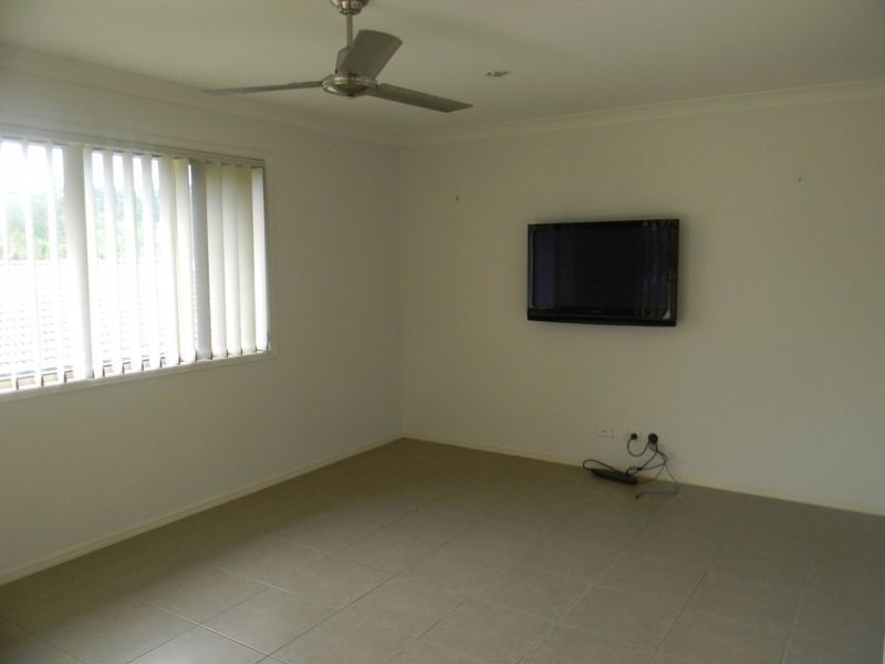 2 Hart Street, Upper Coomera QLD 4209