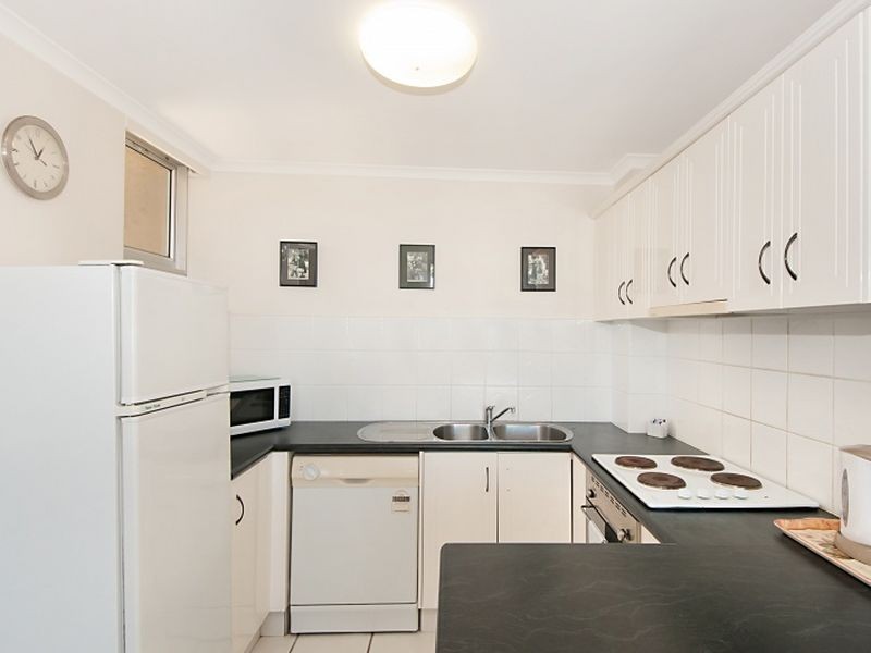 15/3303 Surfers Paradise Boulevard, Surfers Paradise QLD 4217