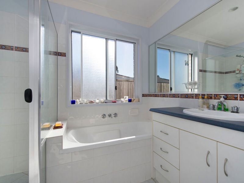 1 Bluefen Court, Upper Coomera QLD 4209