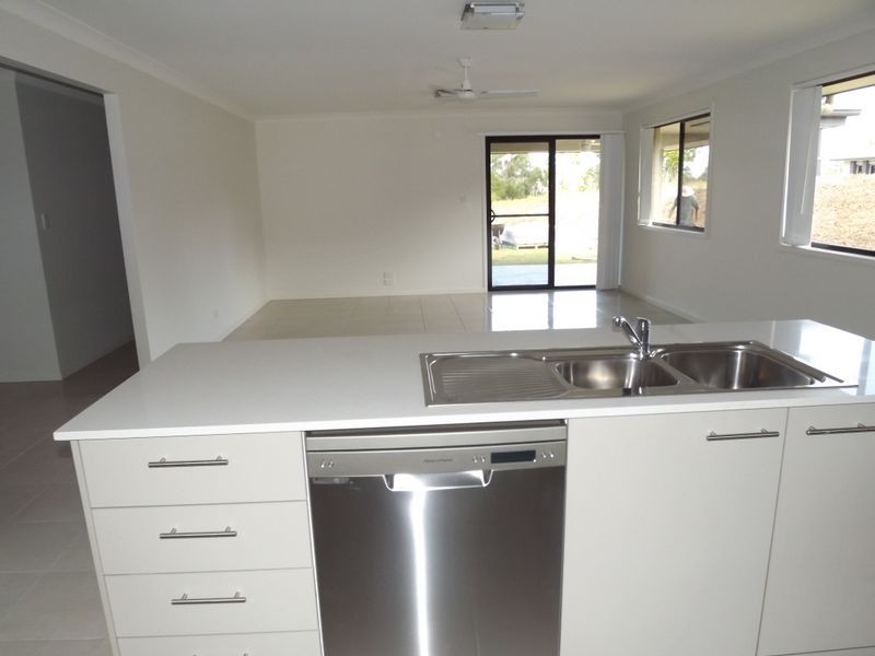 44 Lysterfield Rise, Upper Coomera QLD 4209