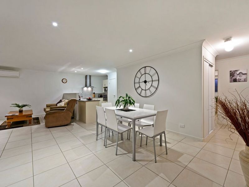 1/64 McAuley Parade, Pacific Pines QLD 4211