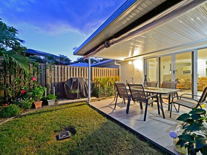 1/64 McAuley Parade, Pacific Pines QLD 4211