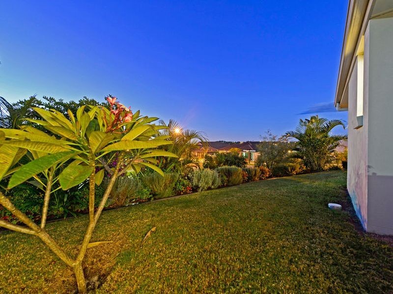 1/64 McAuley Parade, Pacific Pines QLD 4211