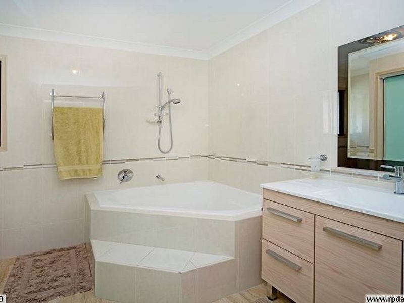 13 Nocturne Lane, Coomera Waters QLD 4209