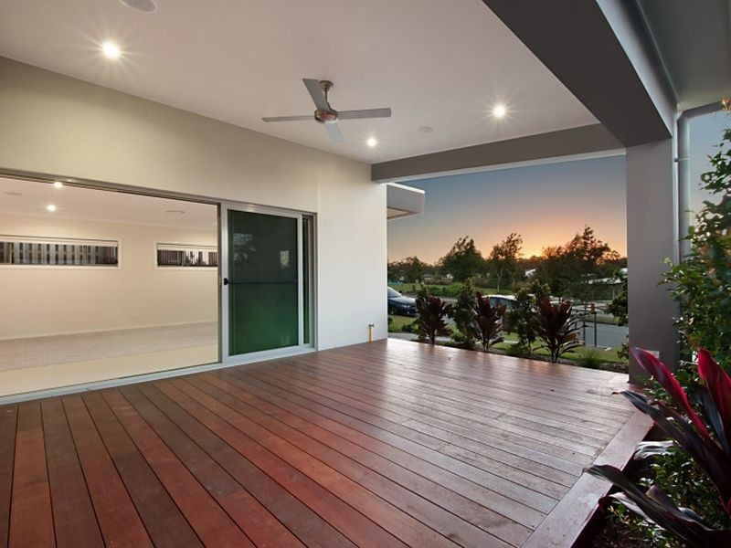 6 Halifax Circuit, Pimpama QLD 4209