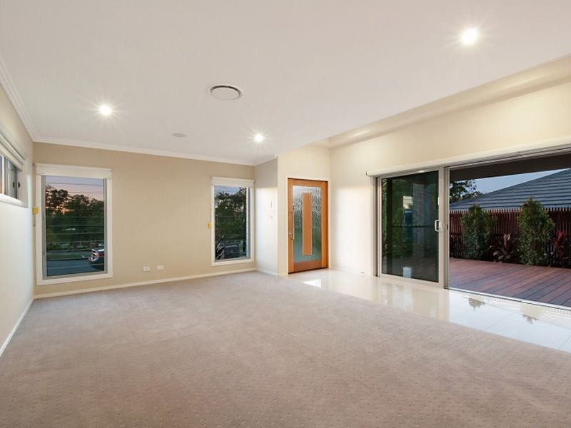 6 Halifax Circuit, Pimpama QLD 4209