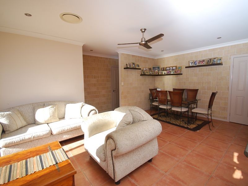 14 Mulwala Street, Maudsland QLD 4210