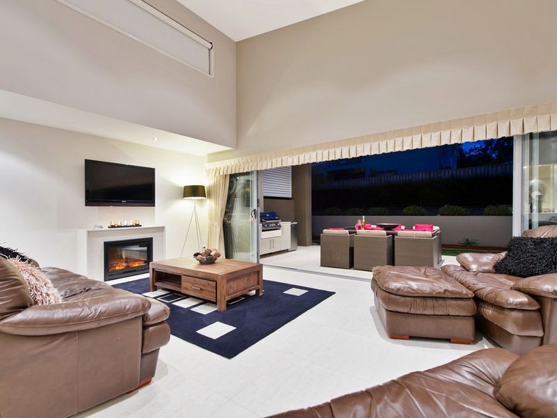 12 Eolo Lane, Coomera Waters QLD 4209