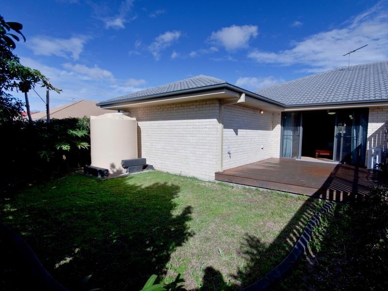 2/39 Blossom Street, Pimpama QLD 4209