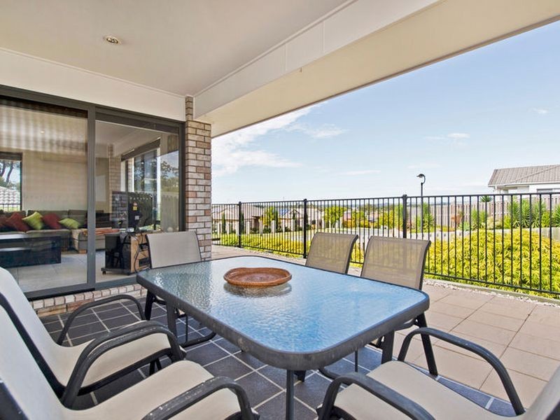 1 Southern Lights Drive, Pimpama QLD 4209