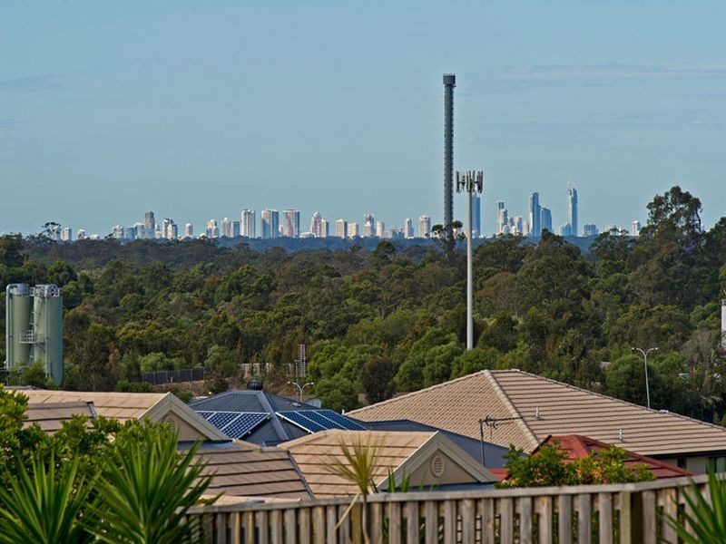 1 Southern Lights Drive, Pimpama QLD 4209