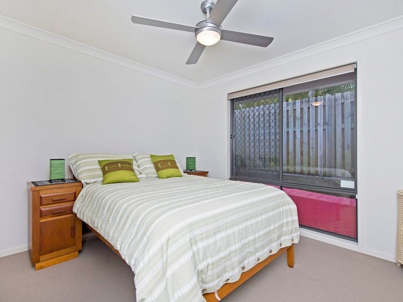 1 Southern Lights Drive, Pimpama QLD 4209