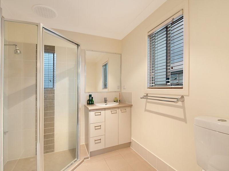 10 Serin Street, Upper Coomera QLD 4209