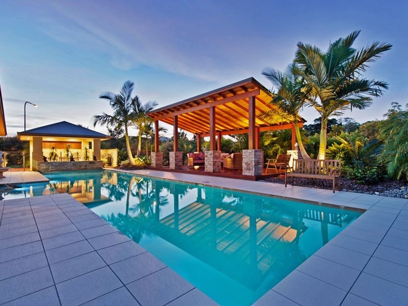 15 Meadow Court, Maudsland QLD 4210