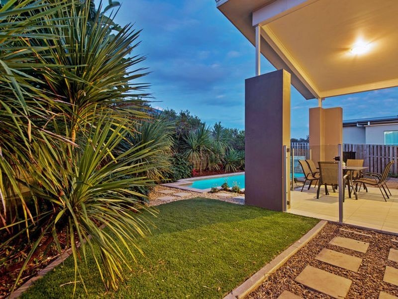 13 Rainlily Crescent, Upper Coomera QLD 4209