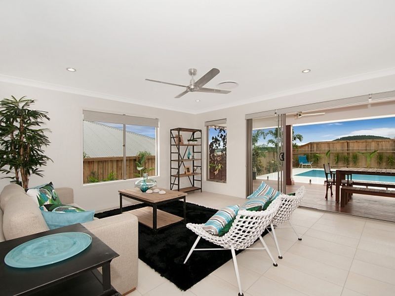 8 Valleybrook Rise, Upper Coomera QLD 4209