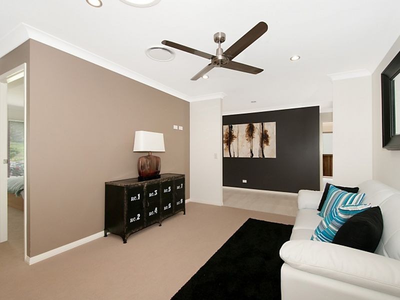 8 Valleybrook Rise, Upper Coomera QLD 4209
