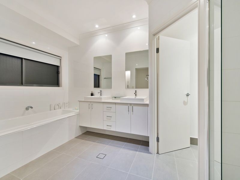 60 Bridie Drive, Upper Coomera QLD 4209