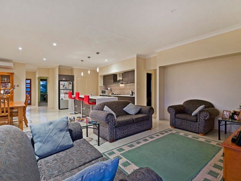 10 Iridium Drive, Hope Island QLD 4212