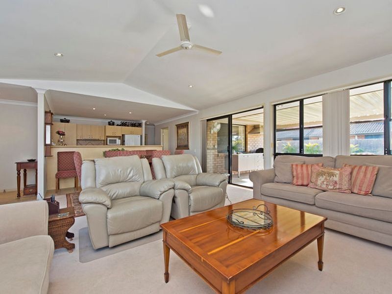 1 River Heights Road, Upper Coomera QLD 4209