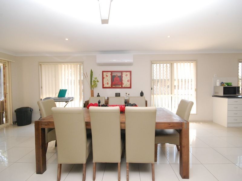 10 Southern Lights Drive, Pimpama QLD 4209