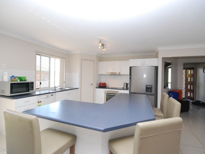 10 Southern Lights Drive, Pimpama QLD 4209