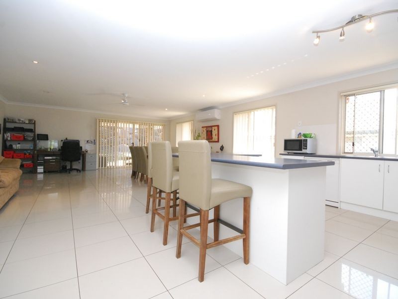 10 Southern Lights Drive, Pimpama QLD 4209