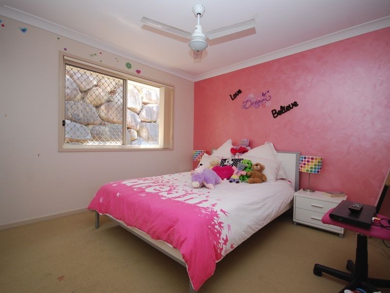 10 Southern Lights Drive, Pimpama QLD 4209