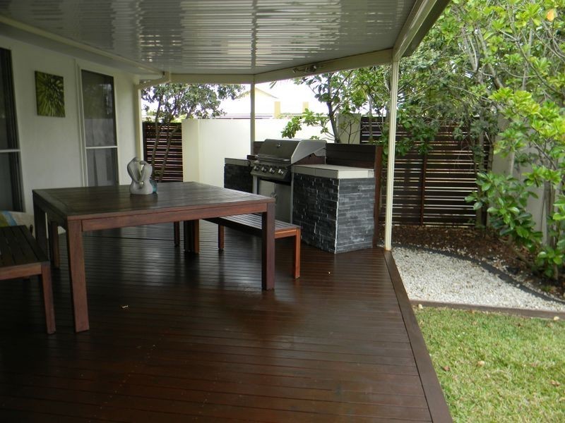 2/21 Fitzpatrick Street, Upper Coomera QLD 4209