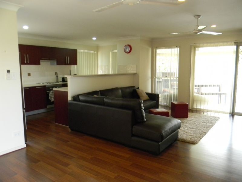 2/21 Fitzpatrick Street, Upper Coomera QLD 4209