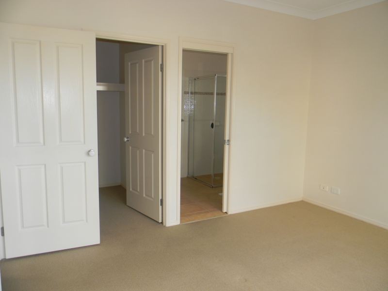 15 Bluetail Crescent, Upper Coomera QLD 4209
