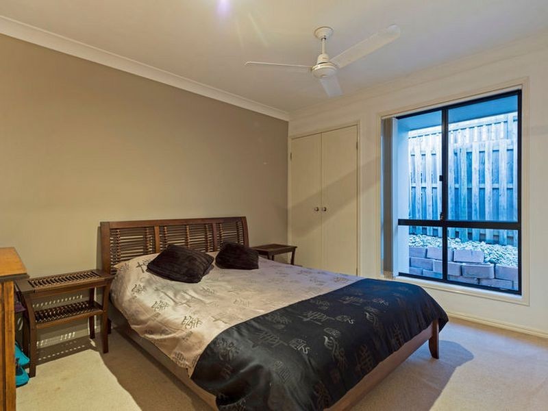 35 Maui Crescent, Oxenford QLD 4210