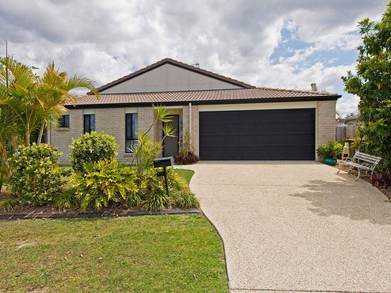 1/9 Goldcrest Drive, Upper Coomera QLD 4209