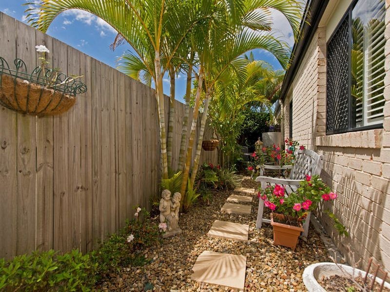 2/9 Goldcrest Drive, Upper Coomera QLD 4209