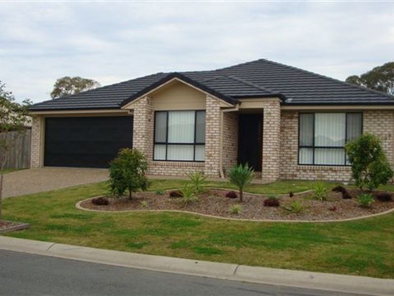 60 Blossom Street, Pimpama QLD 4209