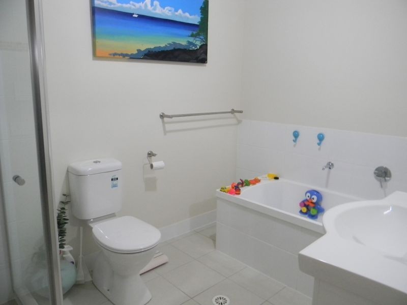 2/3 Silver Gull Street, Coomera QLD 4209