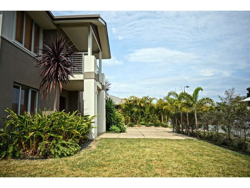 5 Settlers Avenue, Upper Coomera QLD 4209