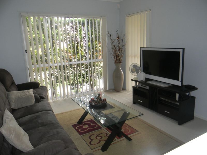 1/12 Gannon Way, Upper Coomera QLD 4209