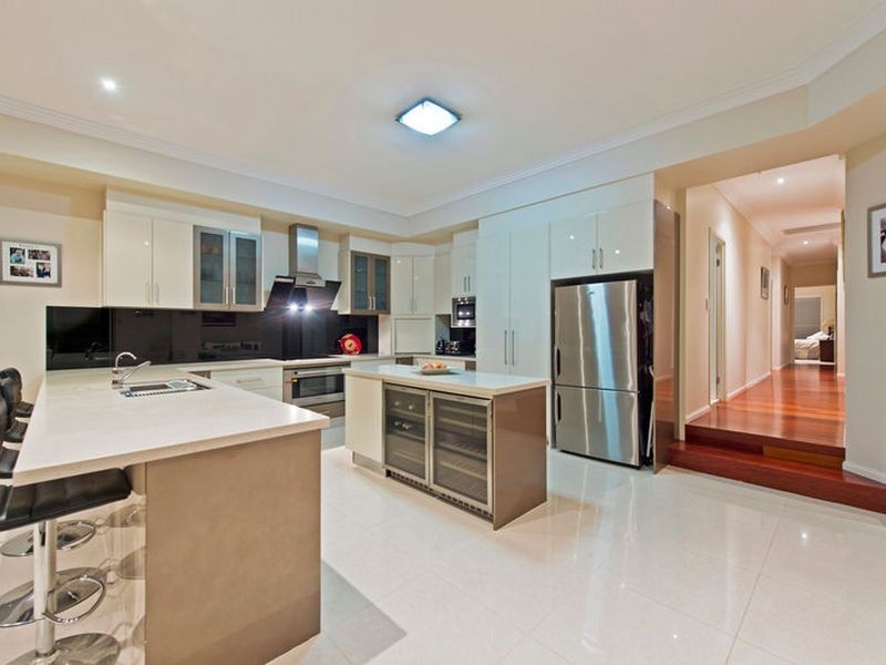 20 Lagoon Park Drive, Maudsland QLD 4210