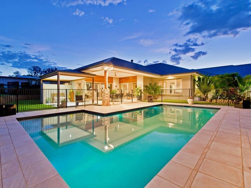 20 Lagoon Park Drive, Maudsland QLD 4210