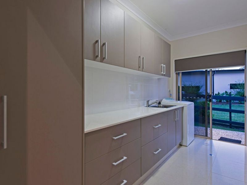 20 Lagoon Park Drive, Maudsland QLD 4210