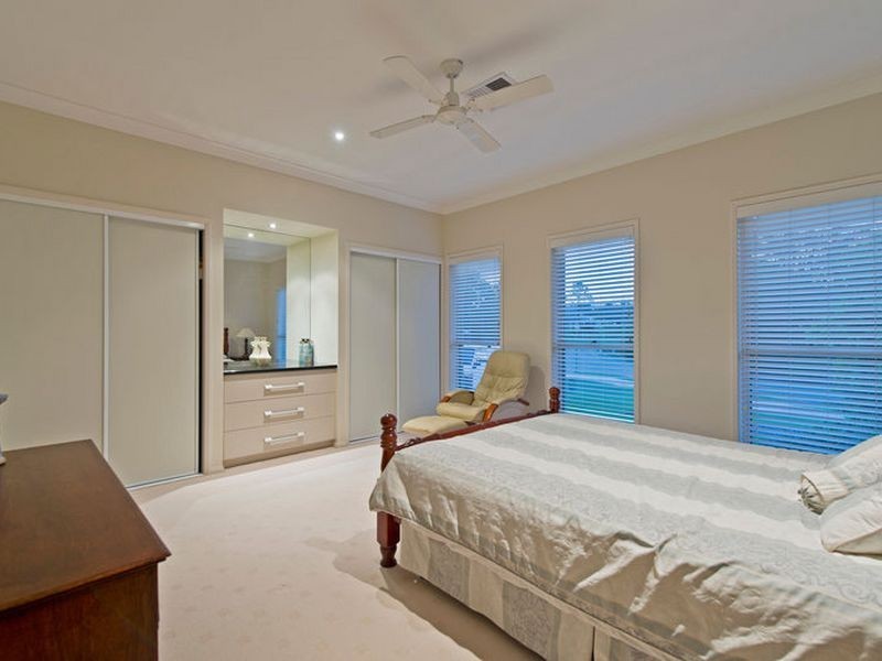 20 Lagoon Park Drive, Maudsland QLD 4210