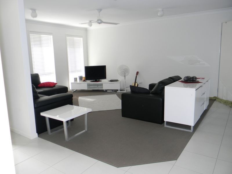4 Bakara Lane, Upper Coomera QLD 4209