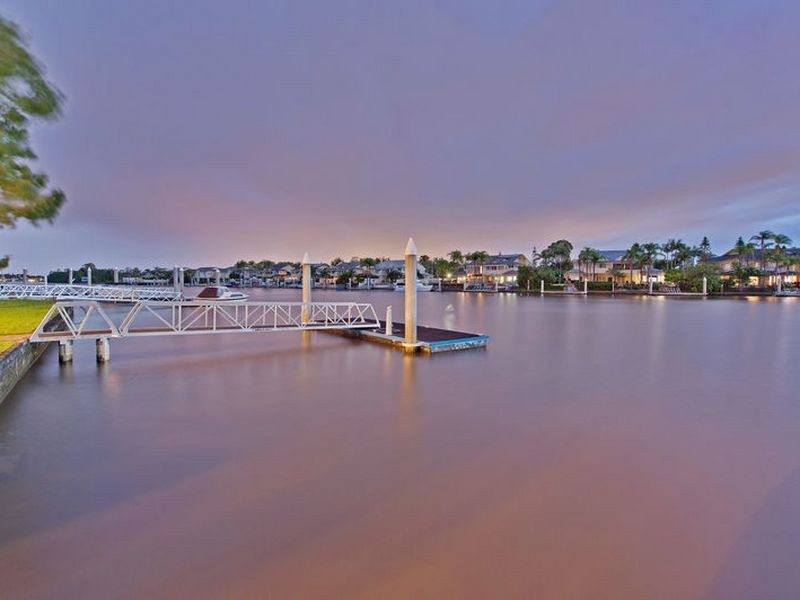 15 Lachlan Drive, Coomera QLD 4209